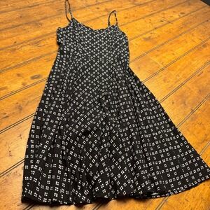 Old Navy Black‎ White Geometric Diamond Print Smocked Cami Dress Small S/P